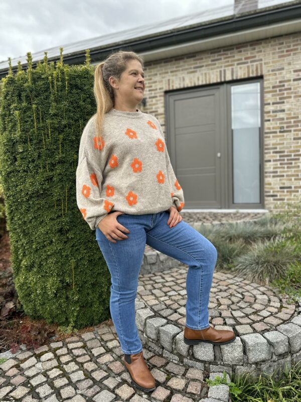 bloemen oranje beige