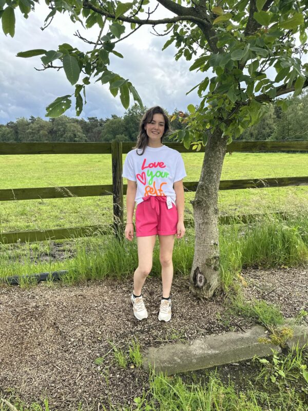 T-shirt love yourself